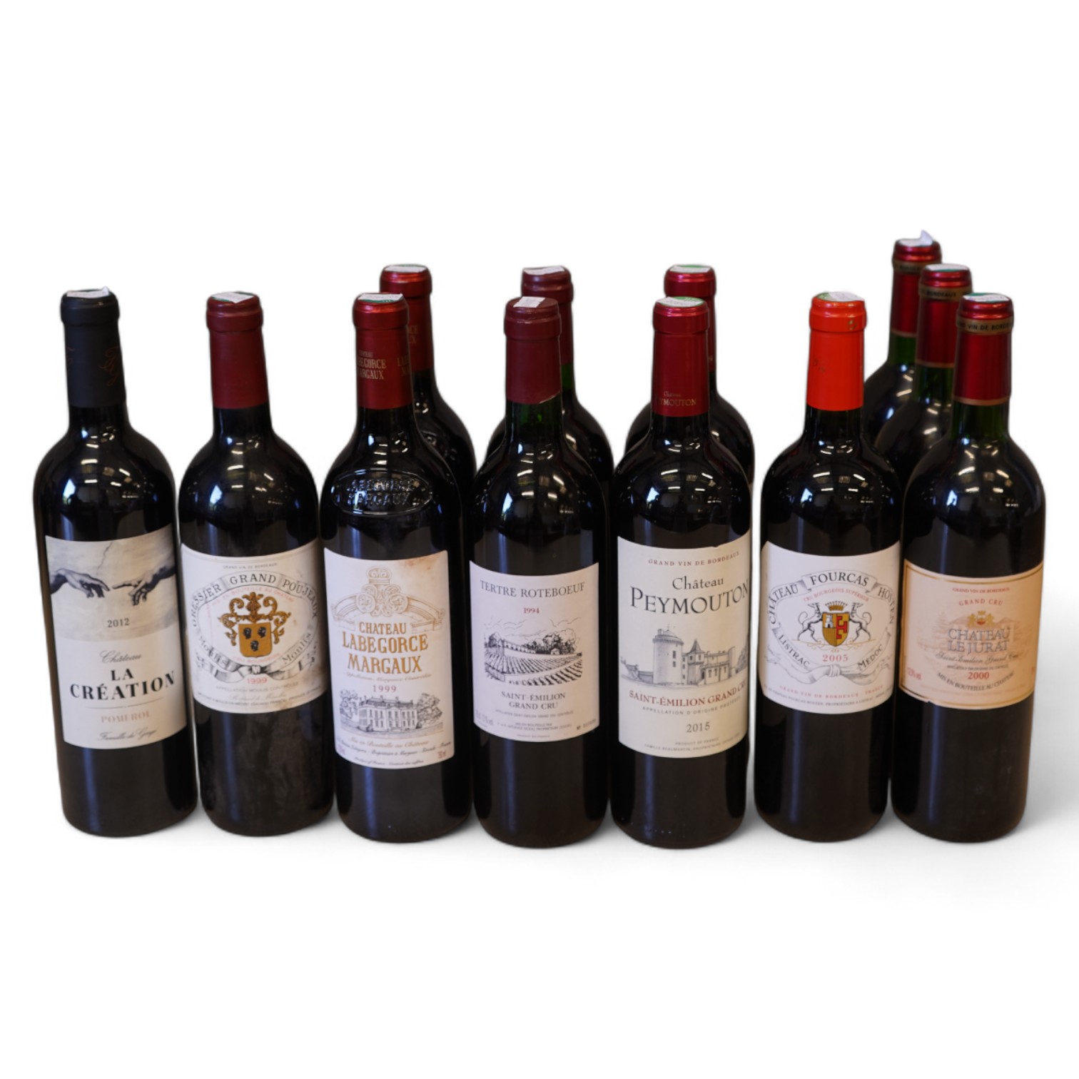 A mixed parcel of Bordeaux red wine